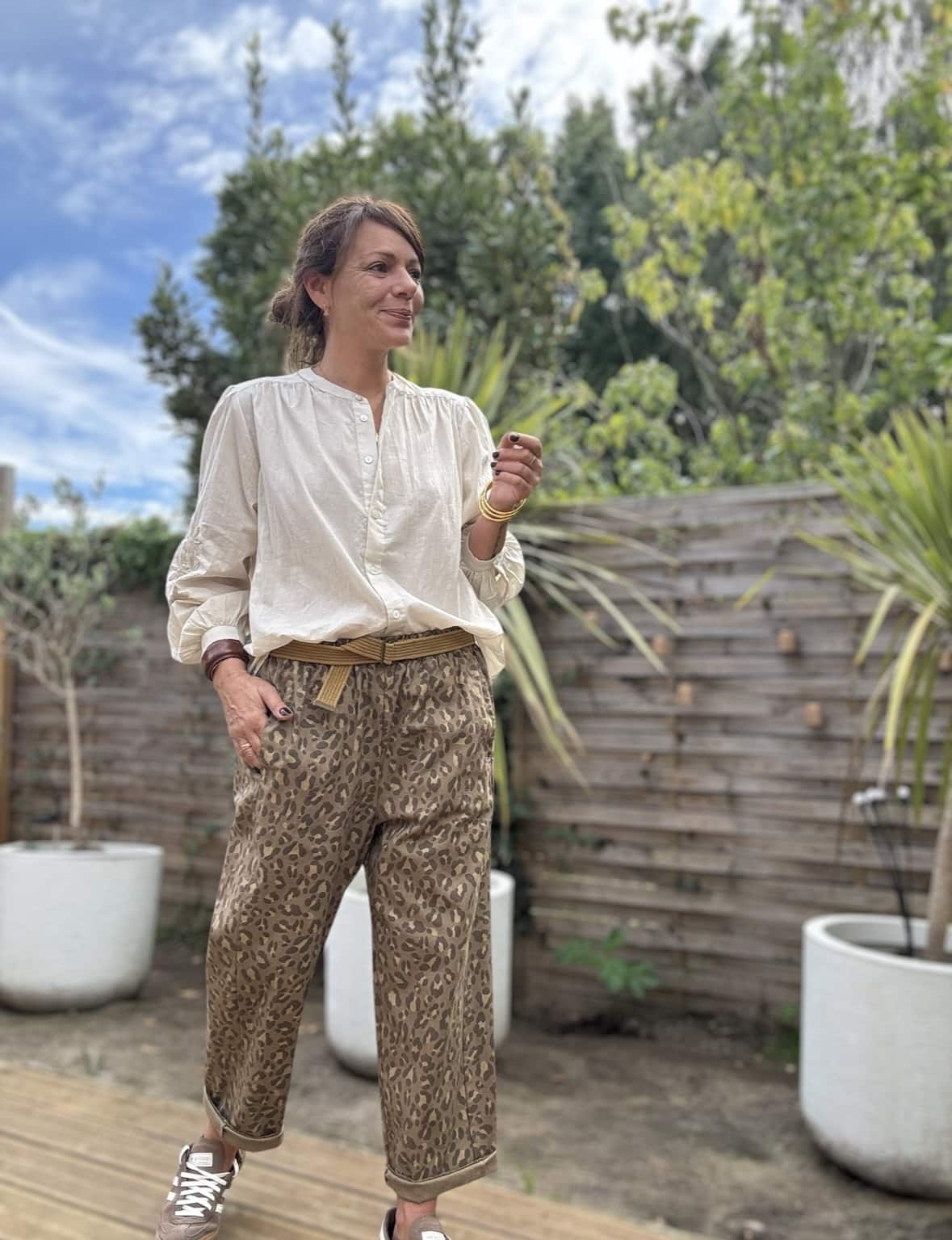 Chemise en voile de coton beige manches brodées – Image 5