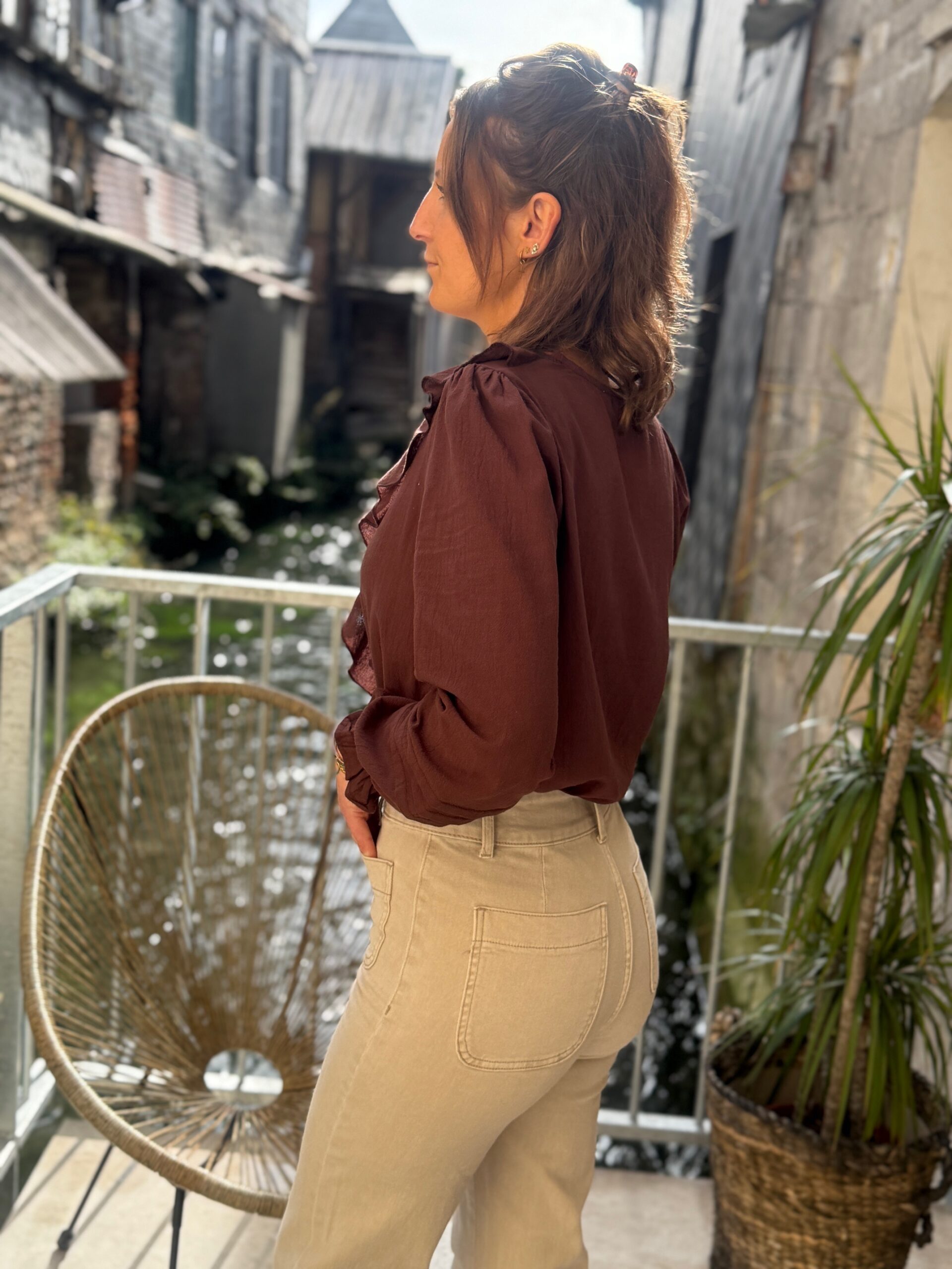 Jean flare taupe jambe longue – Image 3