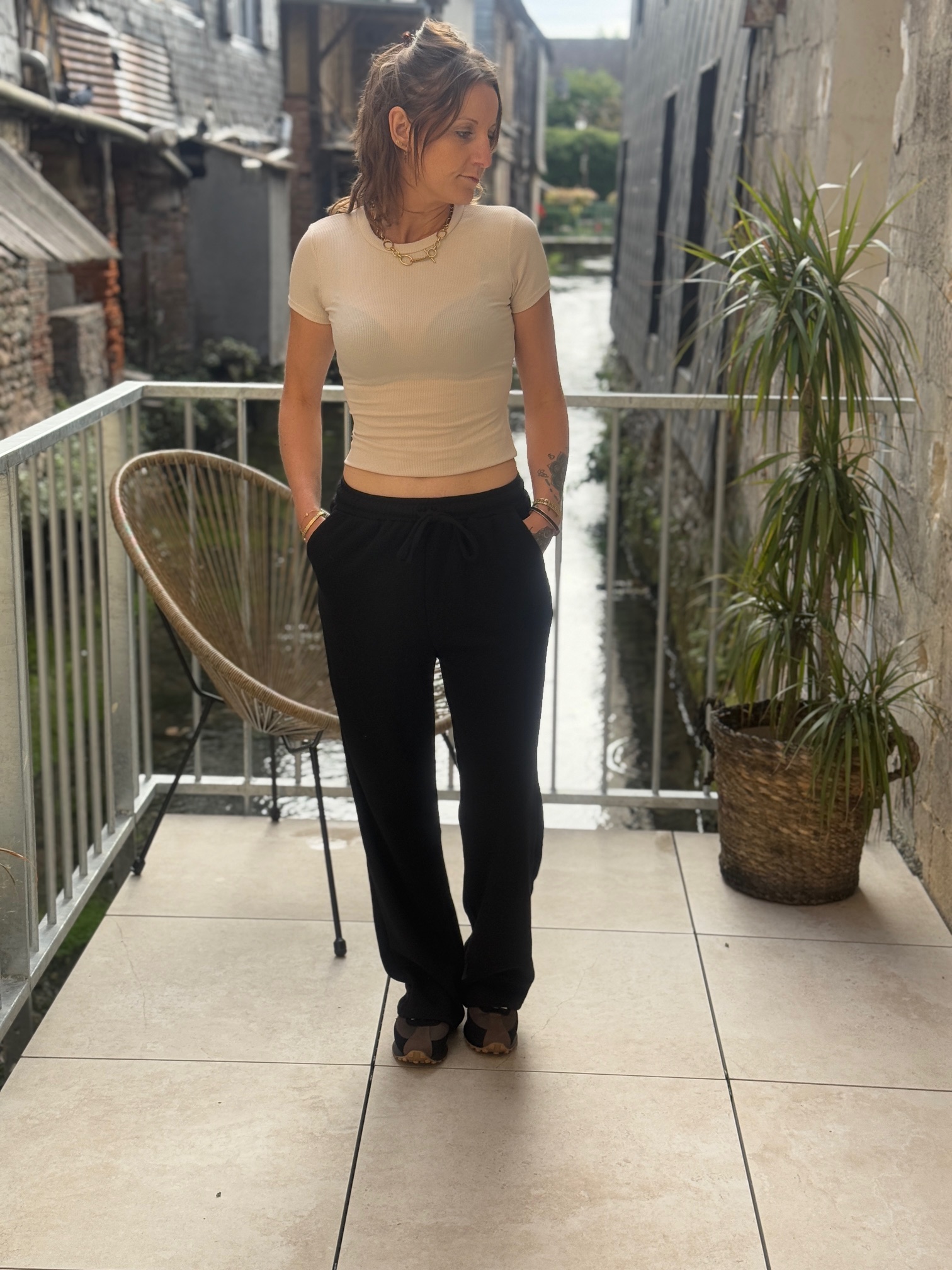 Pantalon noir nid d’abeille confortable – Image 6